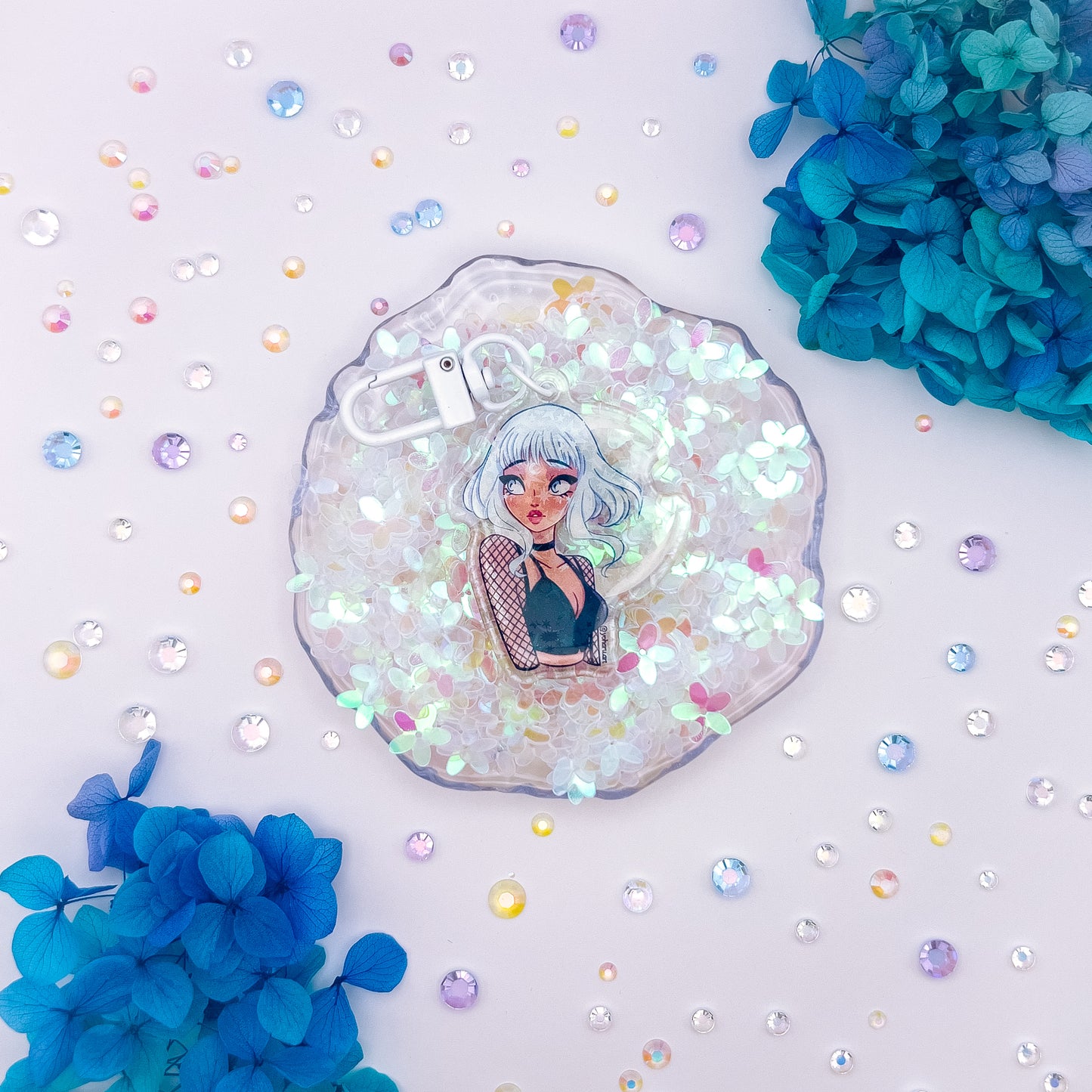 Mavi Holographic Epoxy Charm